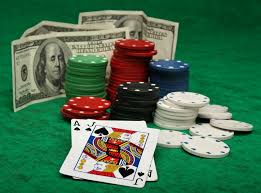 What are the advantages of an online casino?