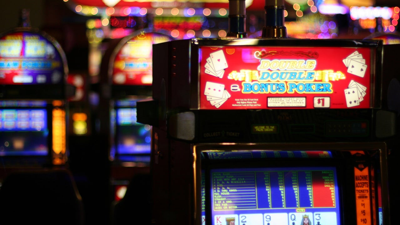 casino slot card holder
