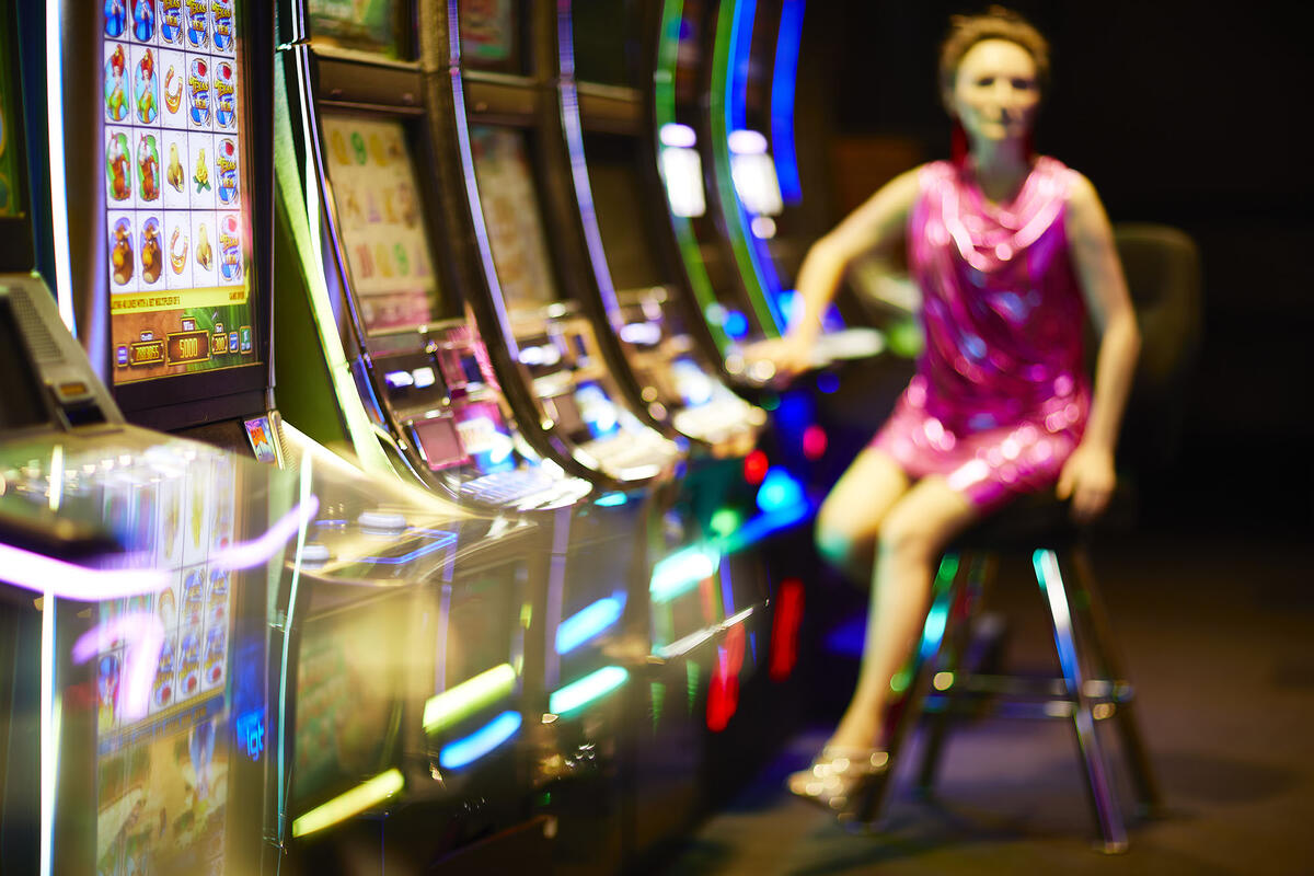 How Free Slot Machine Games Can Entice You to Play For Real Money